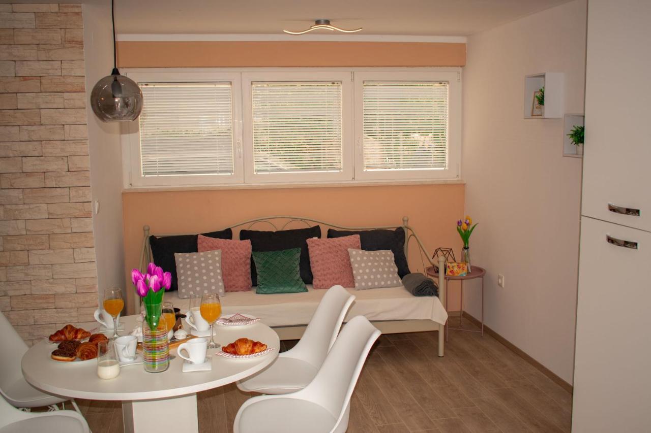 Apartments Senka Zaboric Exterior photo